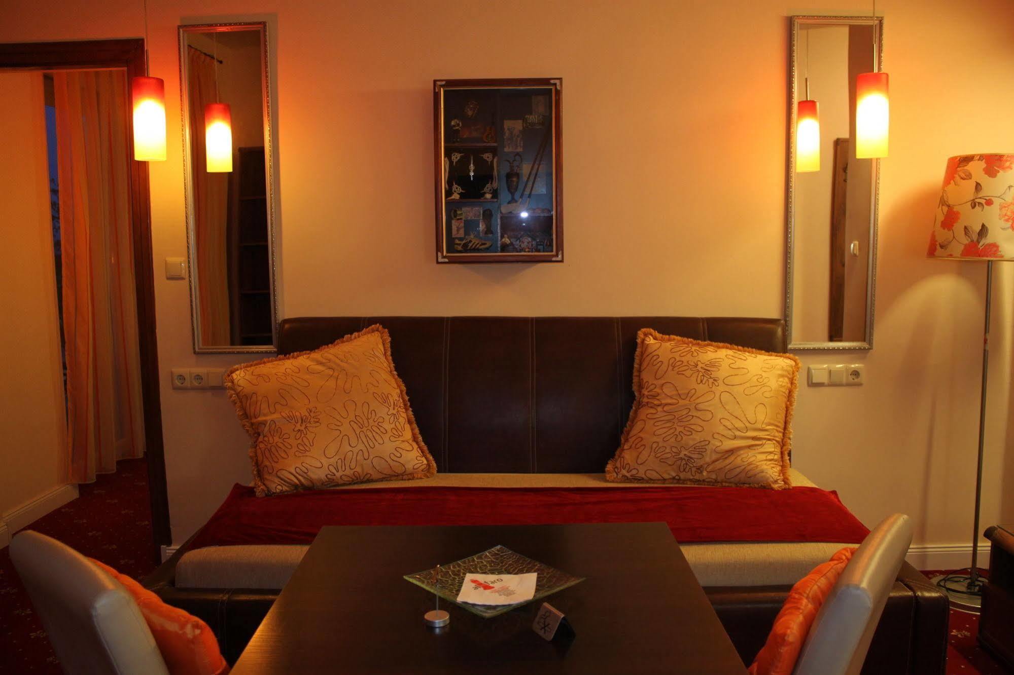 Hotel Al Faro Lodge Podersdorf am See Esterno foto