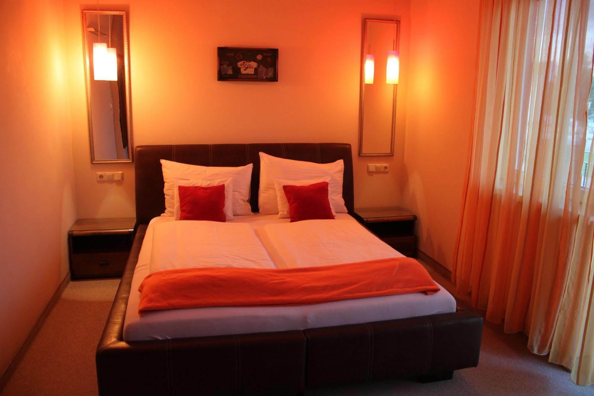 Hotel Al Faro Lodge Podersdorf am See Esterno foto